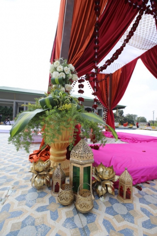 marriage decoration set image by zzeeh