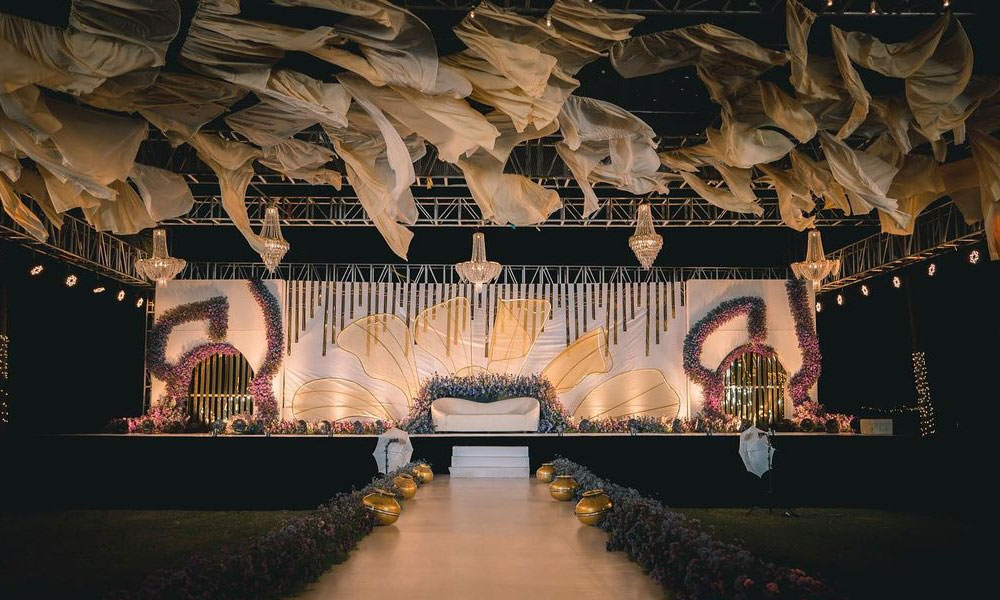 how-to-choose-a-wedding-backdrop How to Choose a Wedding Backdrop?